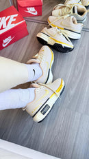 Nike zoom  Invencible run3  Off/Dourado Basic