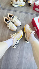 Nike zoom  Invencible run3  Off/Dourado Basic