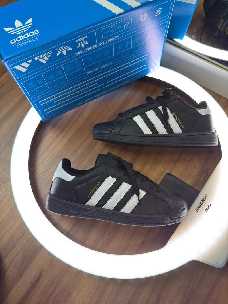 Adidas Super Star