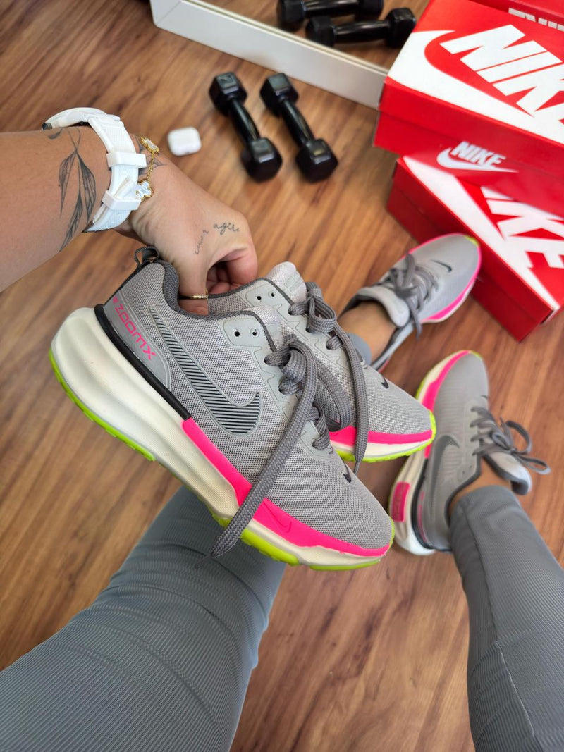 Nike zoom  Invencible run3  Cinza Basic