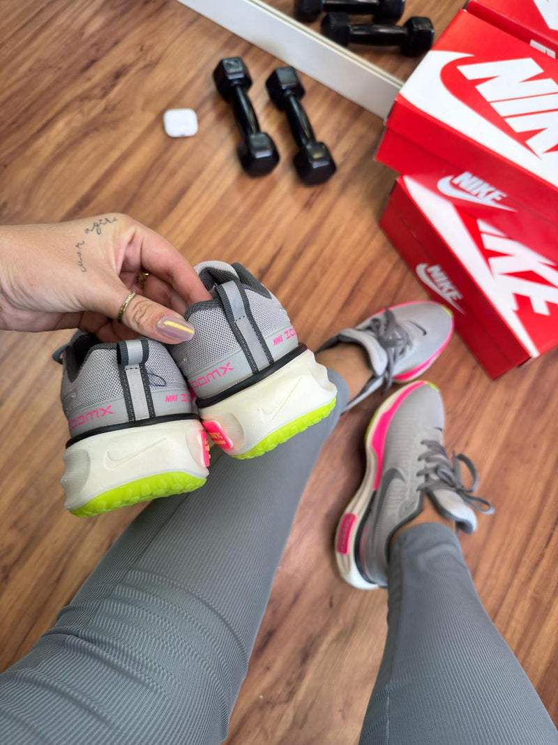 Nike zoom  Invencible run3  Cinza Basic