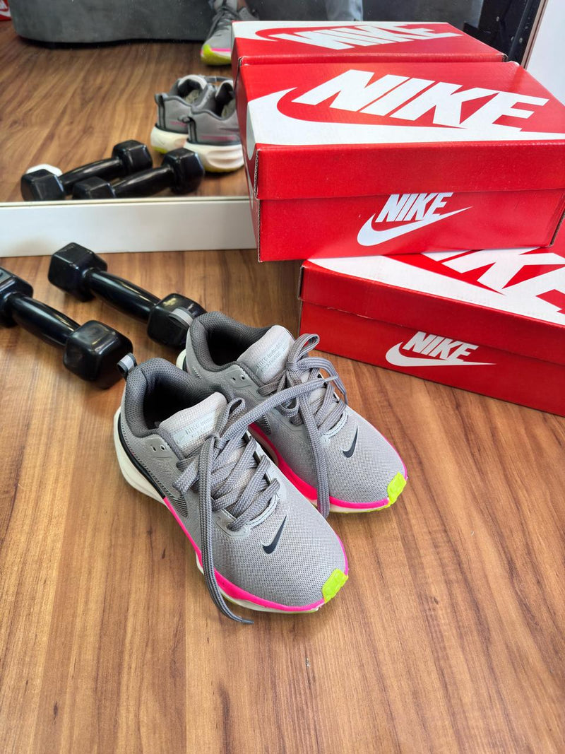 Nike zoom  Invencible run3  Cinza Basic