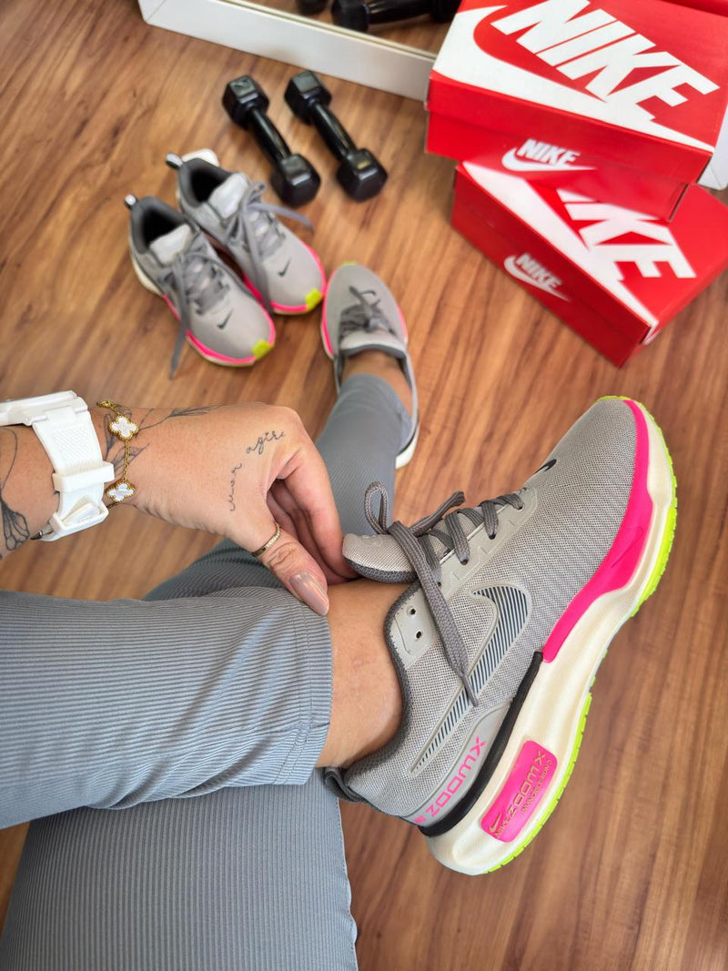 Nike zoom  Invencible run3  Cinza Basic