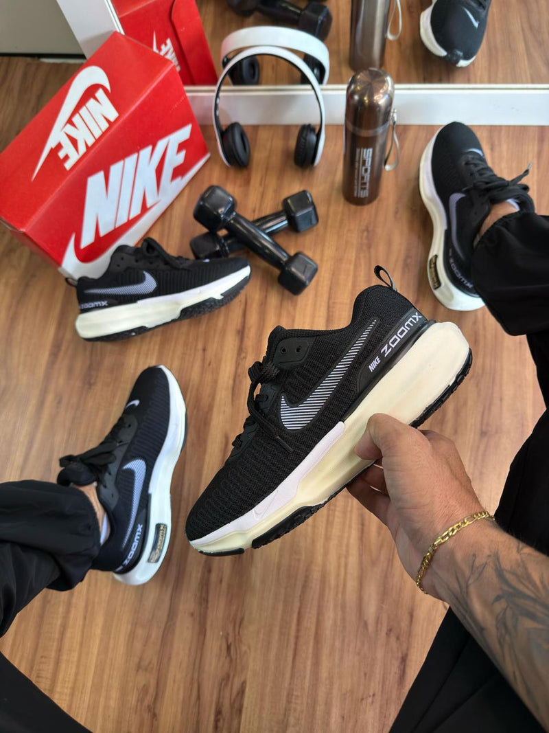 Nike zoom  Invencible run3  Preto/bco Basic