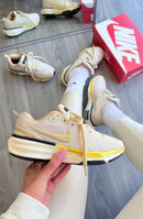 Nike zoom  Invencible run3  Off/Dourado Basic